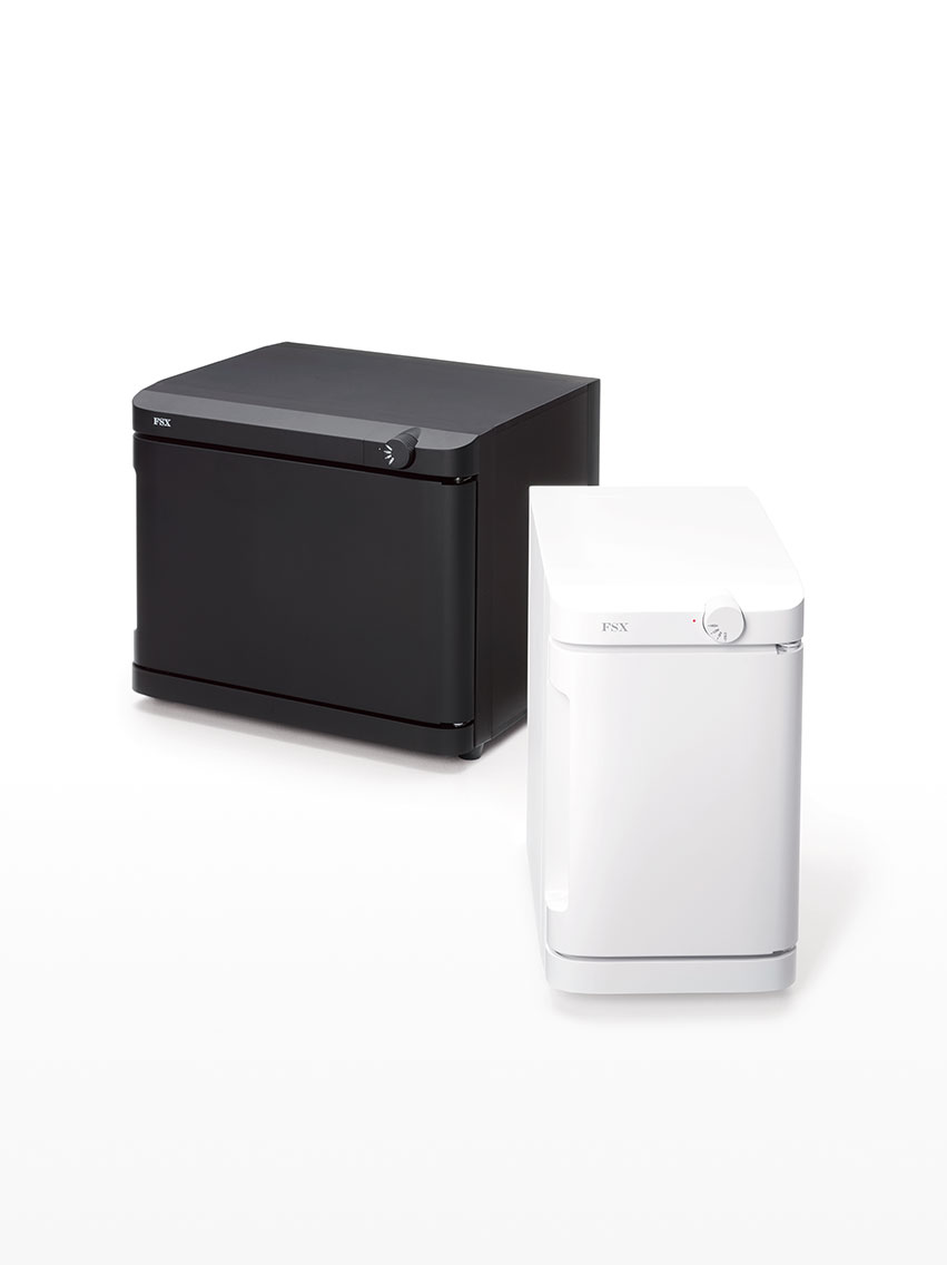 Gallery REION warming/refrigerating wet towel FSX, Inc.