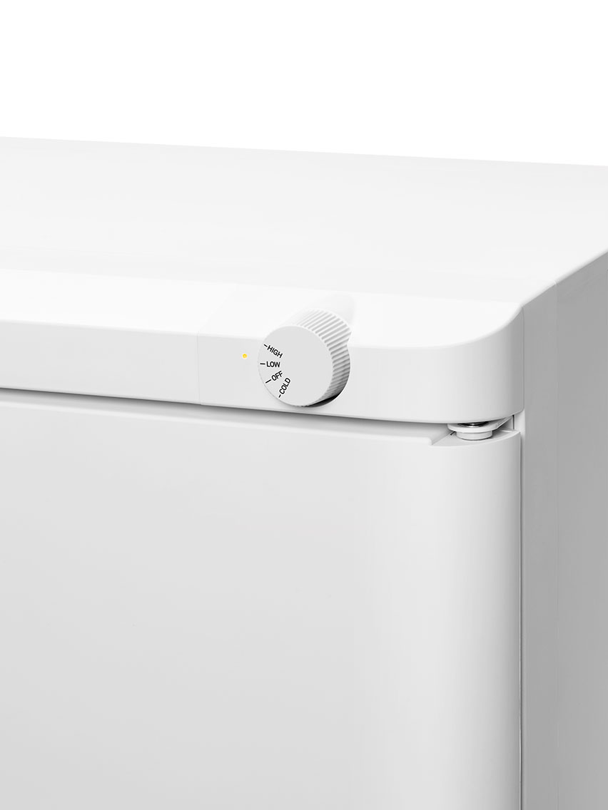 Gallery REION warming/refrigerating wet towel FSX, Inc.